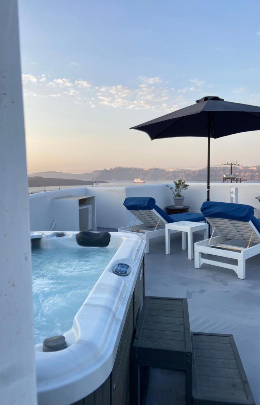 Villa Solasta #2 With Jacuzzi In Santorini Akrotírion Exterior foto