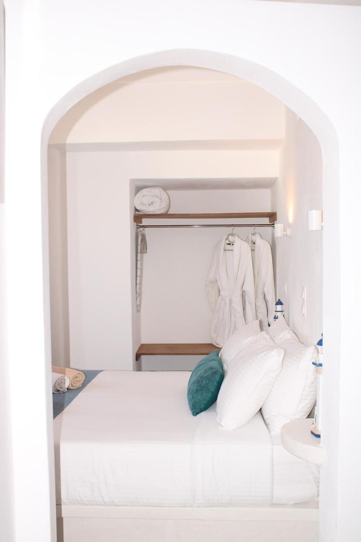 Villa Solasta #2 With Jacuzzi In Santorini Akrotírion Exterior foto