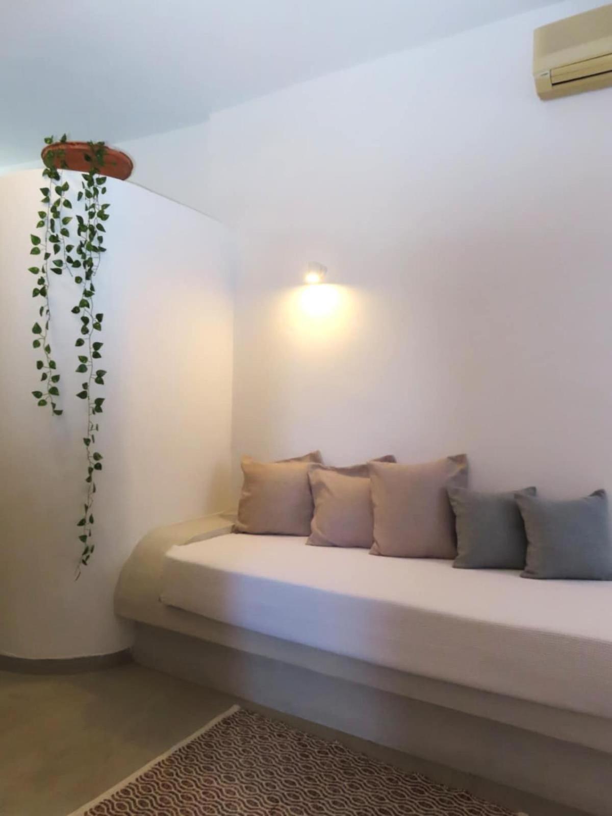 Villa Solasta #2 With Jacuzzi In Santorini Akrotírion Exterior foto